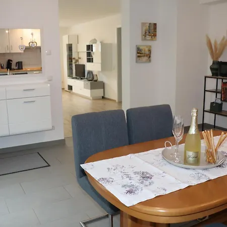 Eifelherz Mit Sonnenterrasse Lägenhet *