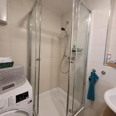 Eifelherz Mit Sonnenterrasse Апартаменты *