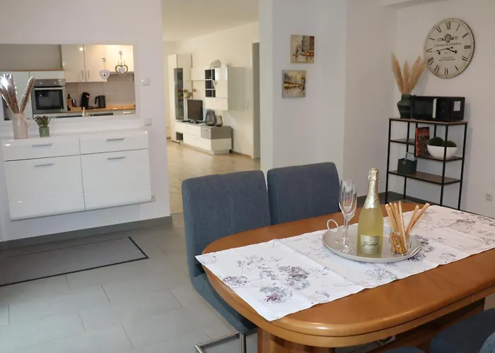 Eifelherz Mit Sonnenterrasse Daire *